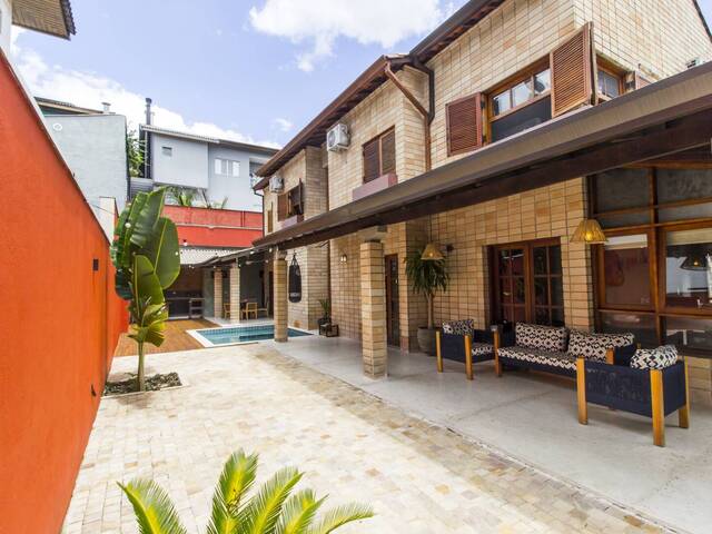 #12 - Casa para Venda em Santana de Parnaíba - SP
