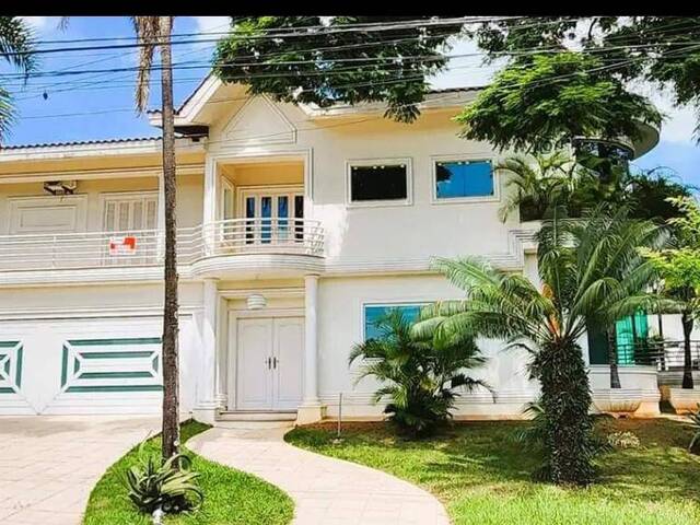 #13 - Casa para Venda em Santana de Parnaíba - SP