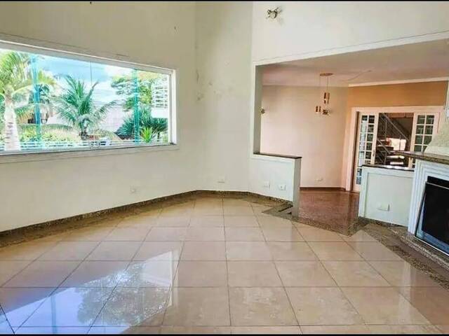 Casa para Venda em Santana de Parnaíba - 5