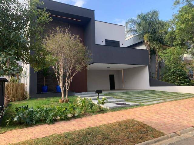 #18 - Casa para Venda em Santana de Parnaíba - SP