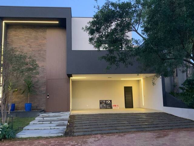 #18 - Casa para Venda em Santana de Parnaíba - SP