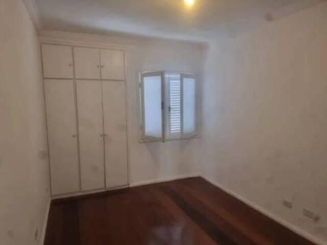 Casa para Venda em Santana de Parnaíba - 4