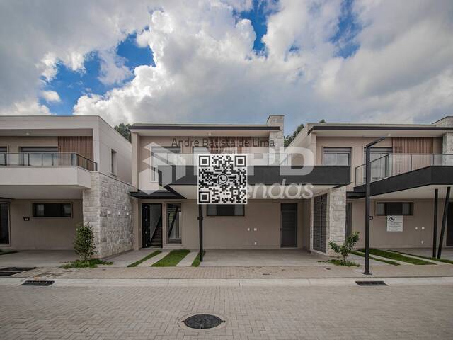 #101 - Casa para Venda em Santana de Parnaíba - SP