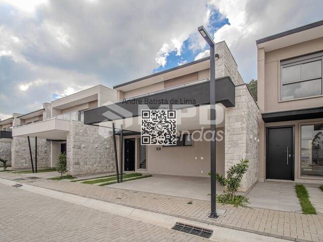 #101 - Casa para Venda em Santana de Parnaíba - SP