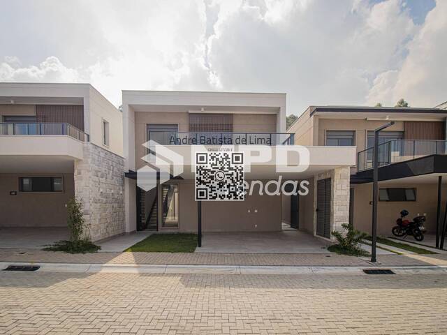 #102 - Casa para Venda em Santana de Parnaíba - SP