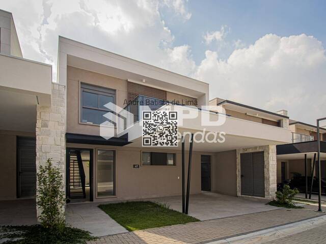 #102 - Casa para Venda em Santana de Parnaíba - SP