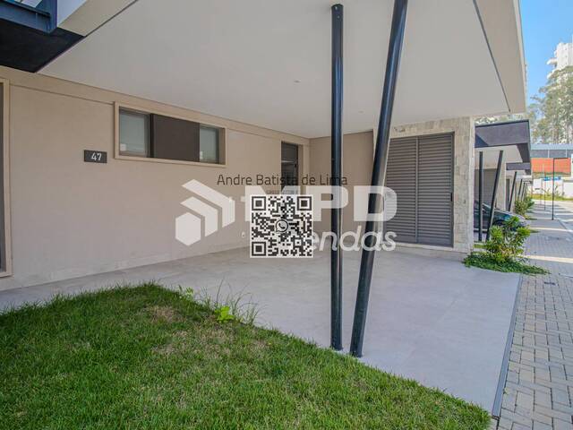 Casa para Venda em Santana de Parnaíba - 4