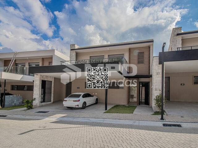 #103 - Casa para Venda em Santana de Parnaíba - SP