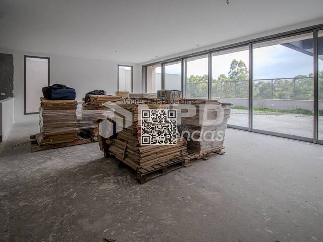 Casa para Venda em Santana de Parnaíba - 5