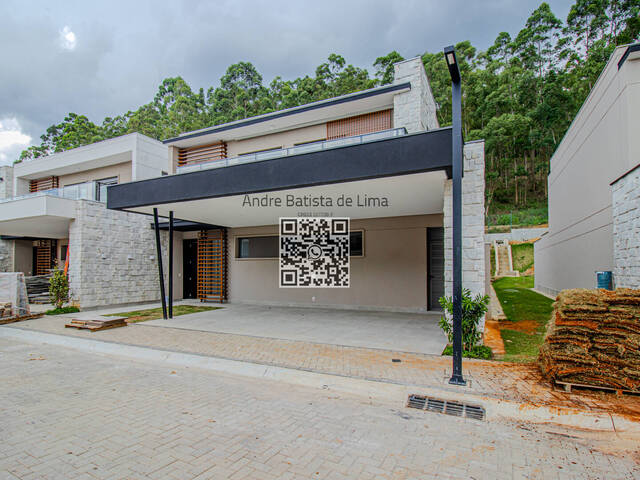 Casa para Venda em Santana de Parnaíba - 4