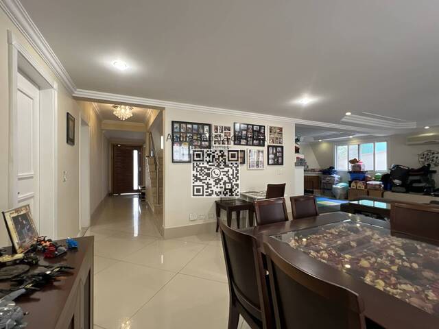 Casa para Venda em Santana de Parnaíba - 5